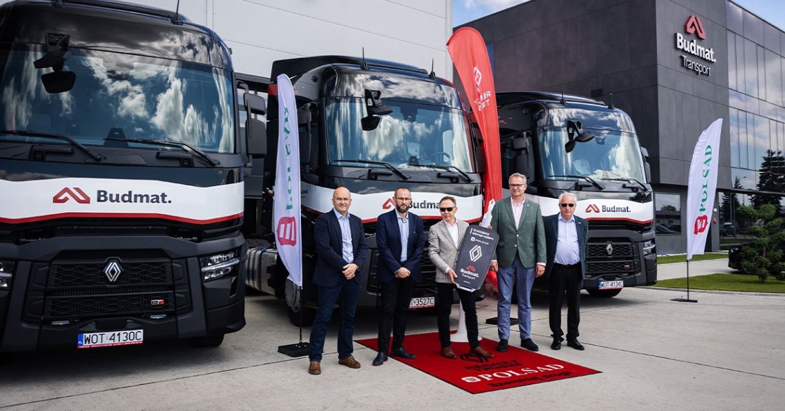 Budmat-Transport-16-Renault-Trucks-T2