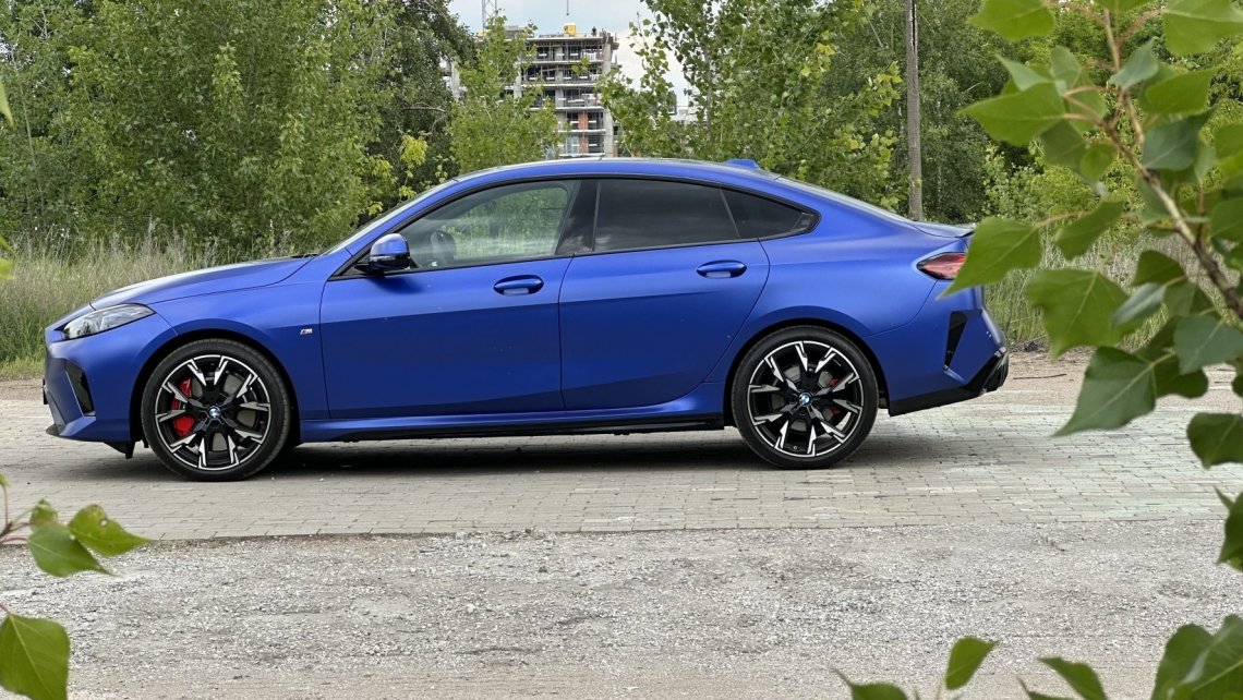 BMW-220-Gran-Coupe-5