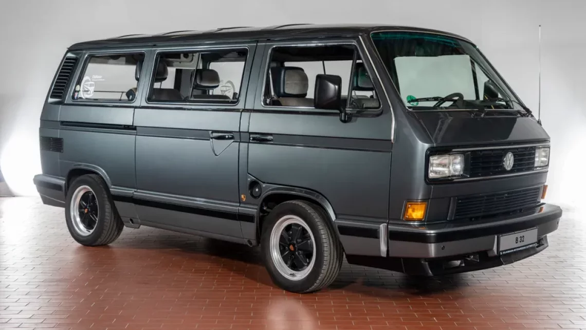 Volkswagen T3 B32 z silnikiem Porsche oferowany był fabrycznie.