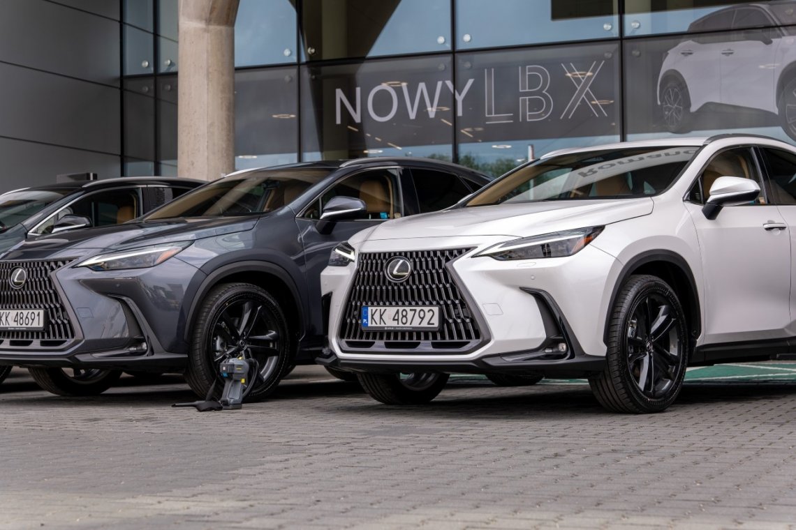 Lexus_nx_(2)