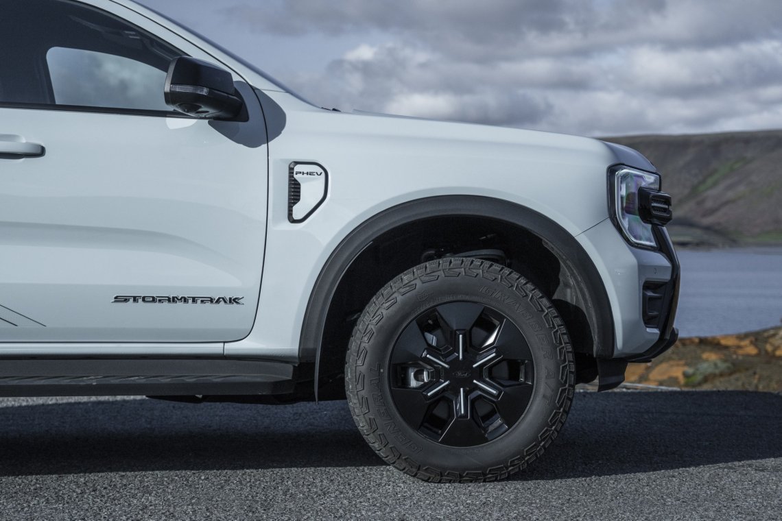 Ranger_Stormtrak_PHEV_025