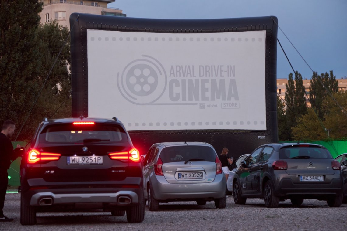 Arval_DriveIn_Cinema2