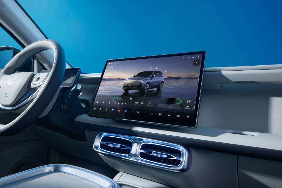 LeapmotorB10_Interiorshots