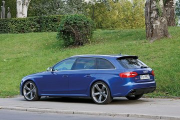 Audi15