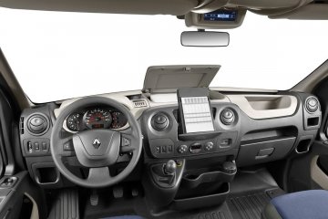 2011-Renault-Master-22
