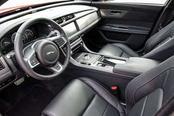 XF_V6S_ItalianRacingRed_068