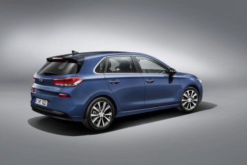 hyundai_i30_3-4_rear