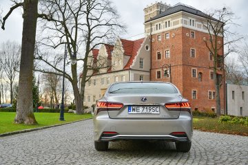 Lexus LS500h