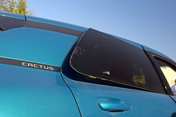 W drugim rzędzie drzwi nie znajdziemy opuszczanych szyb.