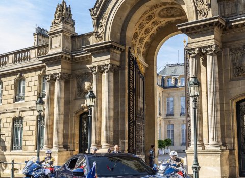 renault_rafale_voiture_officielle_de_la_presidence_de_la_republique