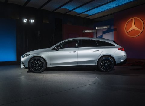 Mercedes_CLA_shooting_brake_(5)