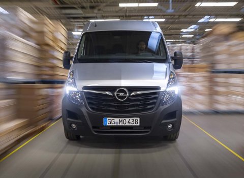 Opel-Movano (1)