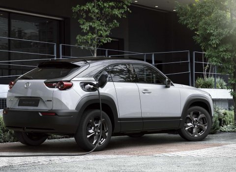 MAZDA-MX-30 (4)