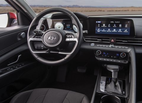 Hyundai-Elantra-2021-1600-18
