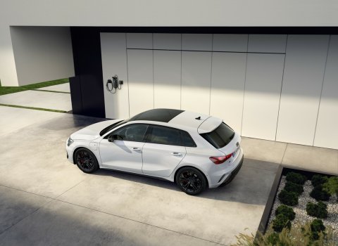 Audi_hybrydy_phev_(3)