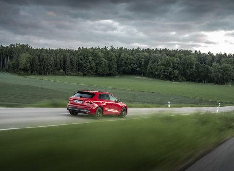 Audi_hybrydy_phev_(5)