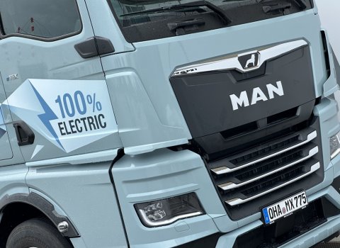 MAN_electric_j_(5)