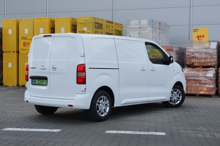 Opel-Vivaro-e-tyl