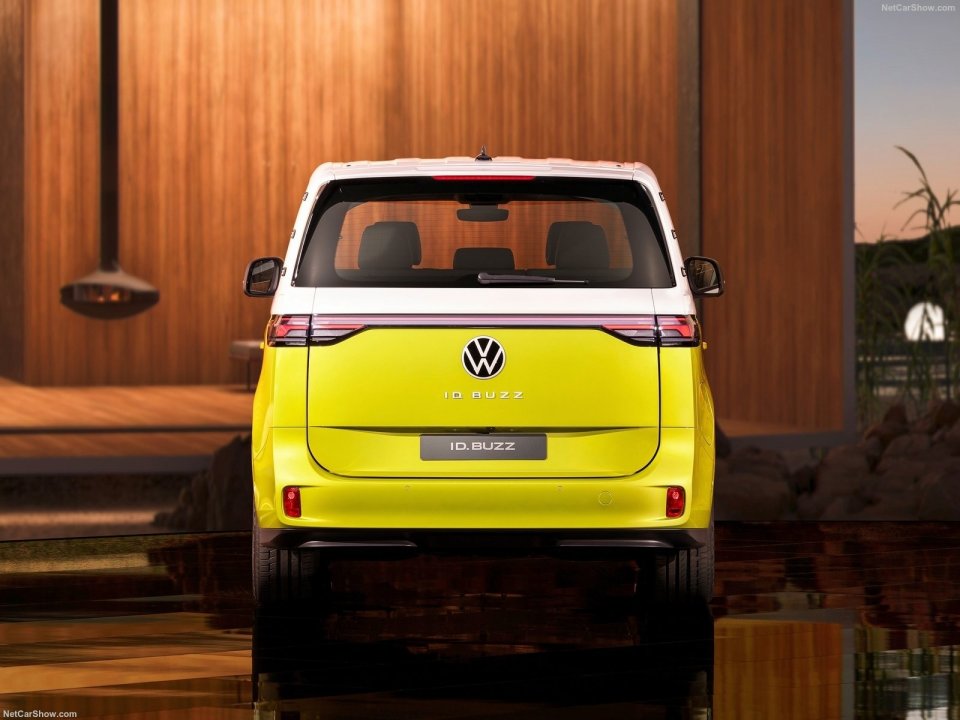 Volkswagen-ID_Buzz_tyl